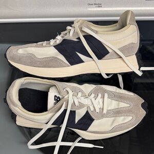 New Balance Cream and Black Women's Sneakers